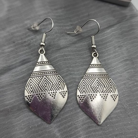 Boho Silver Color earrings - Picture 2 of 4
